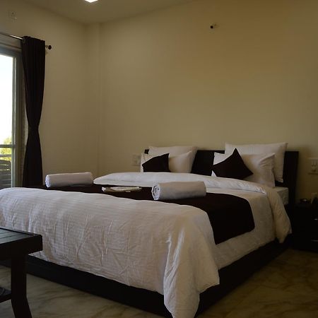 Harmony Palace Hotel Mahābaleshwar Екстериор снимка